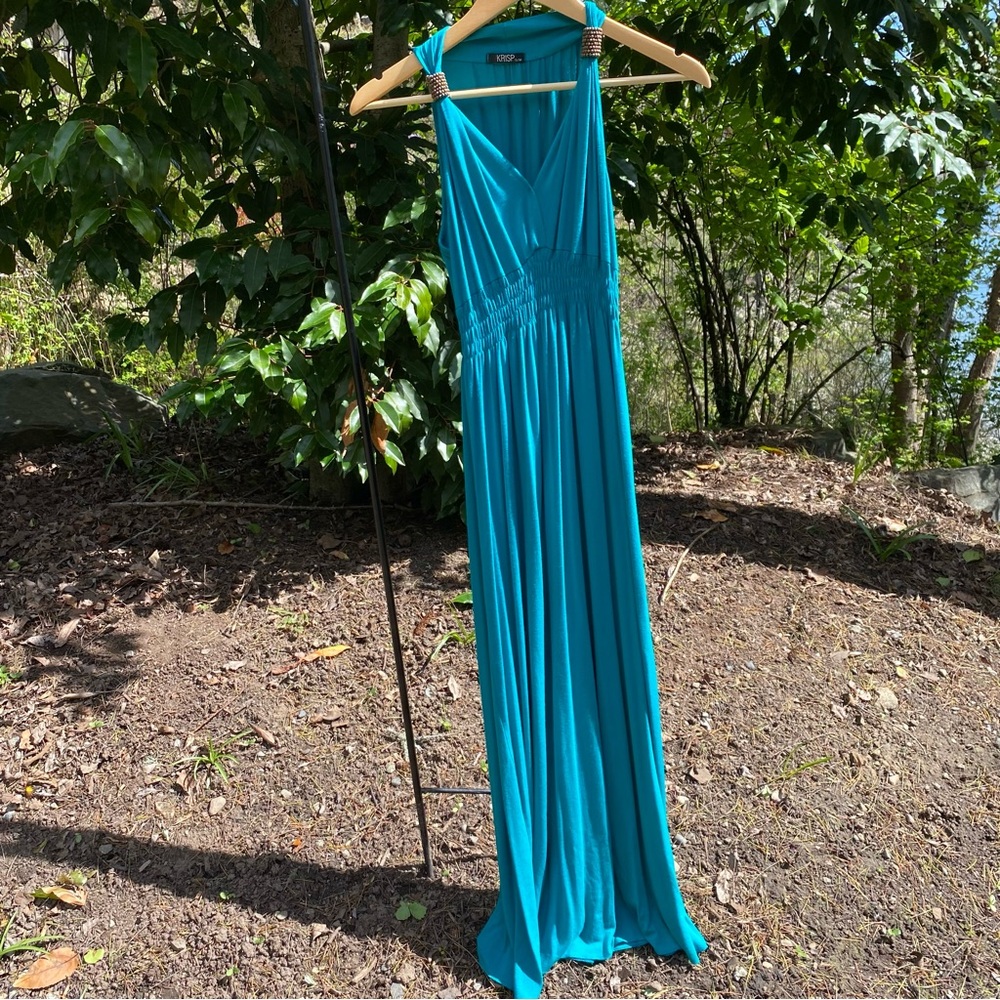 Sleeveless long summer dress